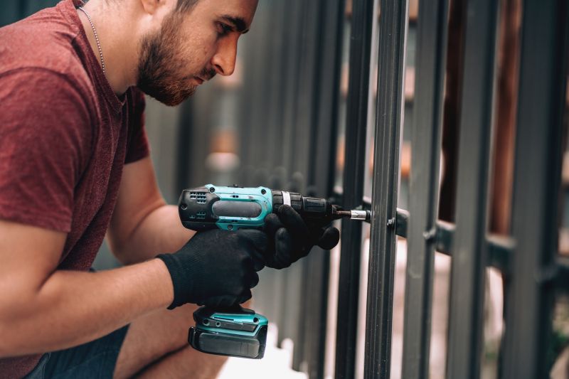 Steel Fence Construction in Pearland, TX